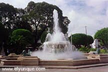 The fountain in the Ponce Central Plaza